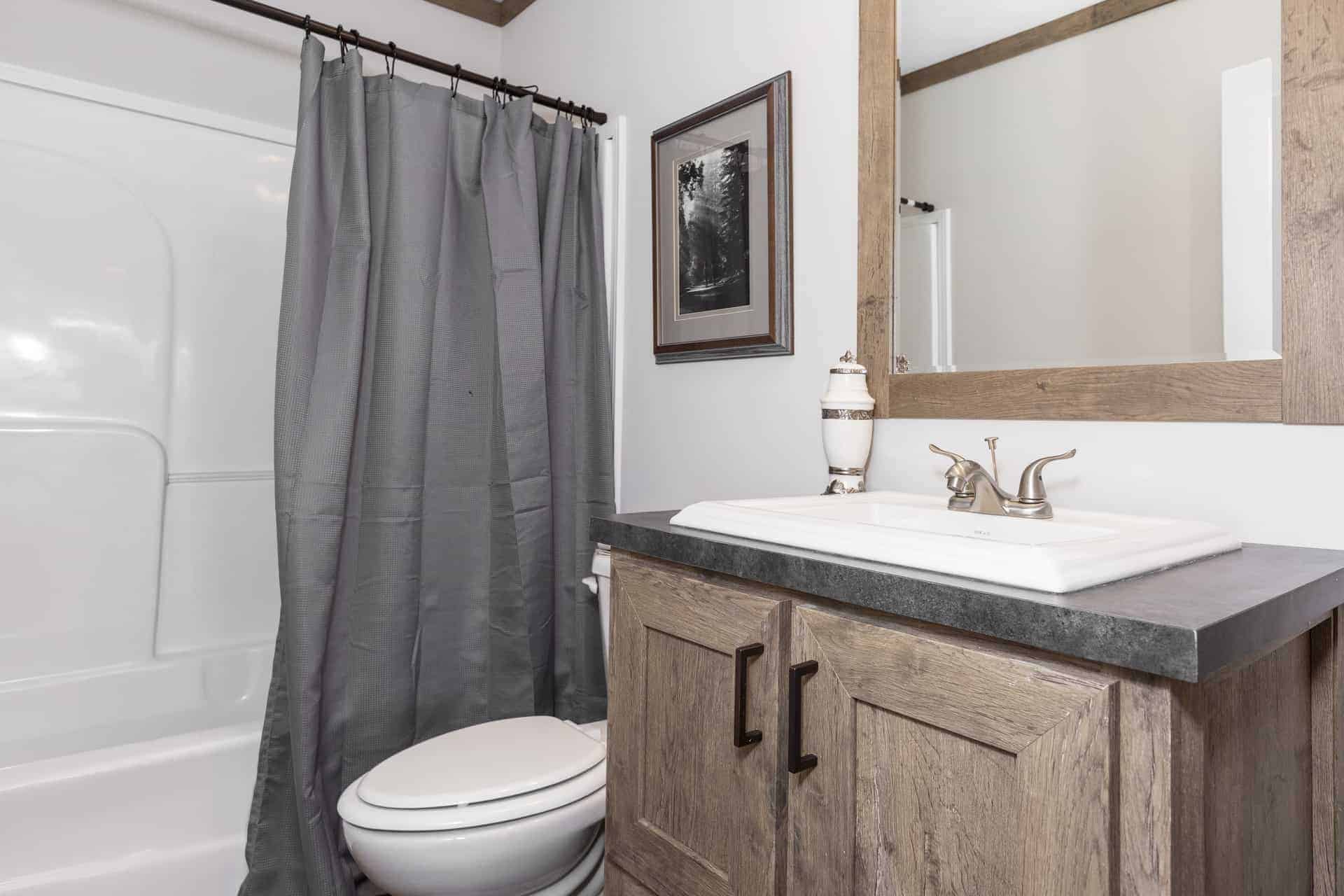 Clayton Annie mobile home bathroom