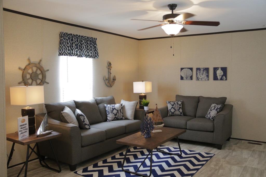 Fleetwood Weston 16763i Living Room