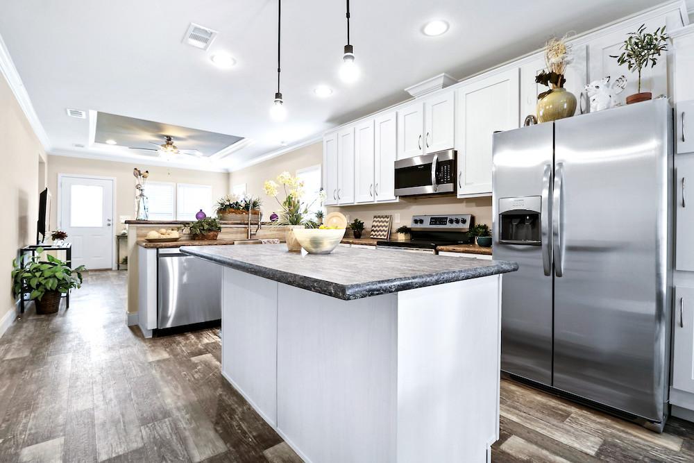 Developer mobile home model Crenshaw kitchen view 12