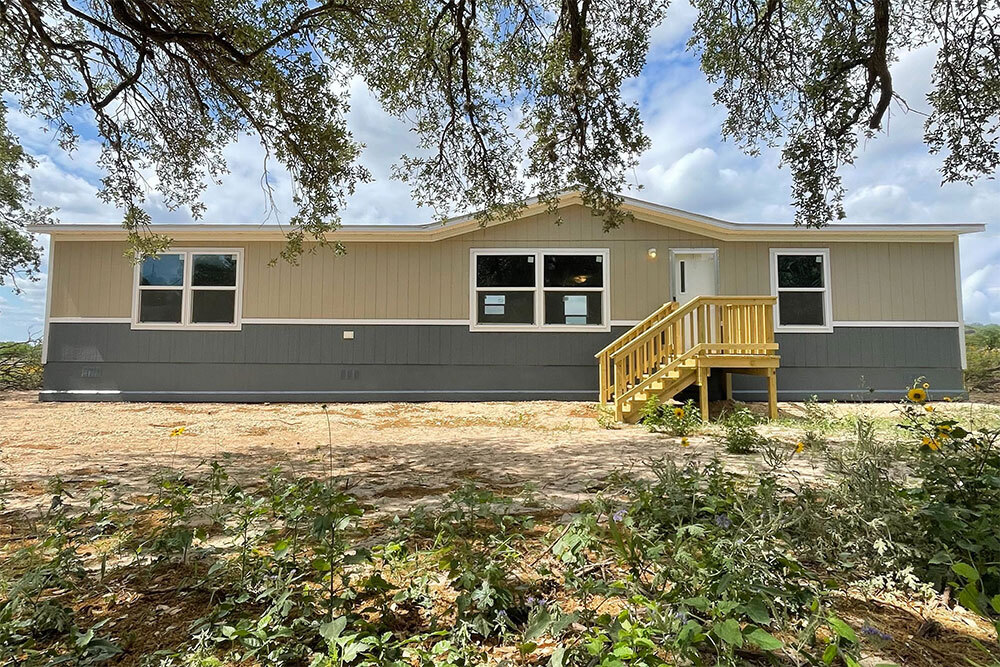 TRU Homes Model Thrill Exterior Land and Home Package at 700 Avery Circle, Poteet, TX
