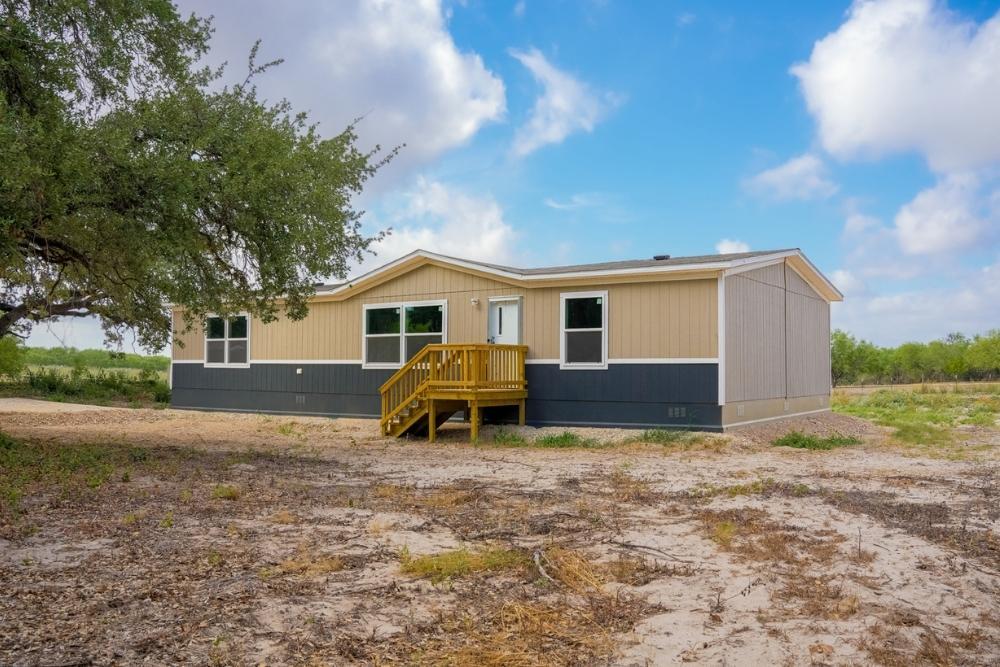 TRU Homes Double Wide Mobile Home Triumph Exterior Front View 01