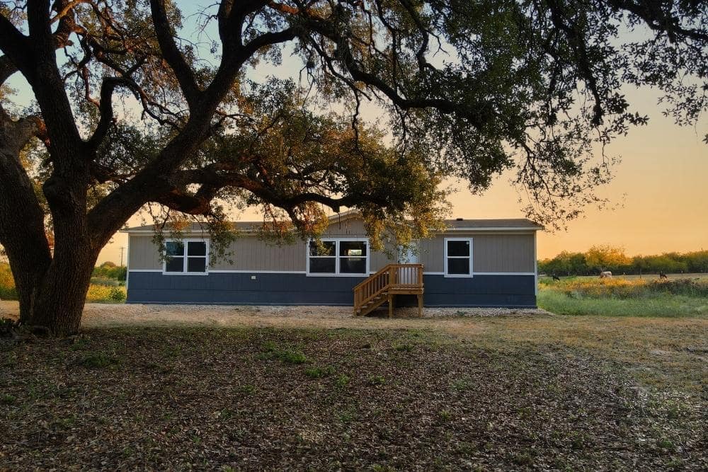 TRU Home Double Wide Mobile Home Thrill Exterior Front View 02