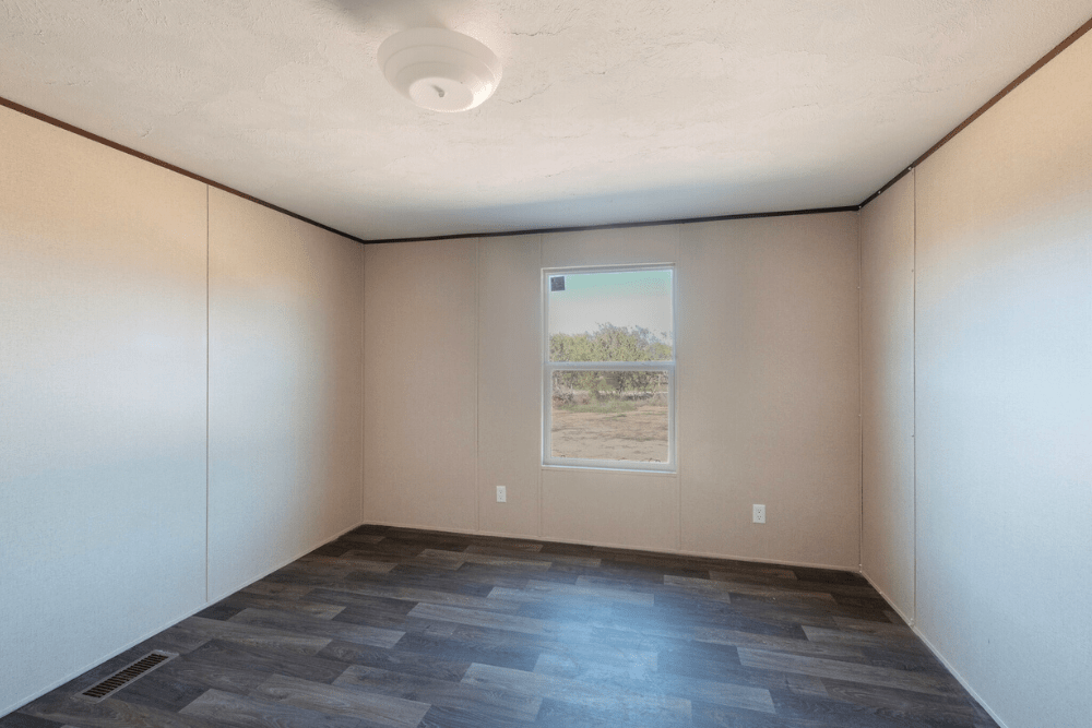 TRU Homes Model Pride Mobile Home Interior Secondary Room View 03 - 4682 Brown Rd, Poteet, TX